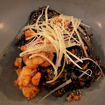 The White Bull signature dishes Chicken
Agnolotti
Black Spaghetti
